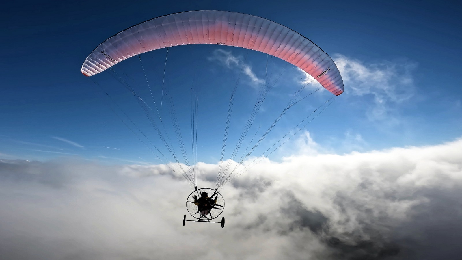 Paramotor landing